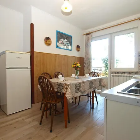 Apartament Fuer 5 Personen Ca 60 Qm In Pula, Istrien Istrische Riviera